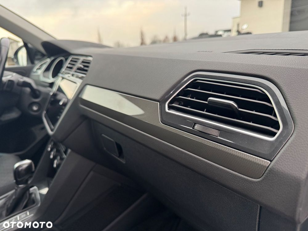 Volkswagen Tiguan 2.0 TDI SCR DSG IQ.DRIVE - 27
