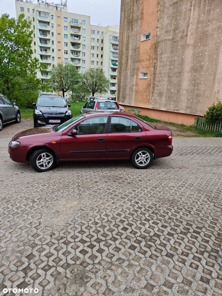 Nissan Almera - 7