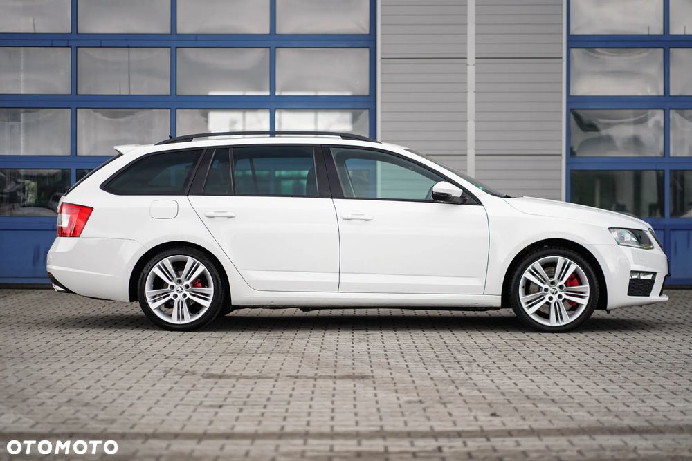 Skoda Octavia 2.0 TDI RS DSG - 8