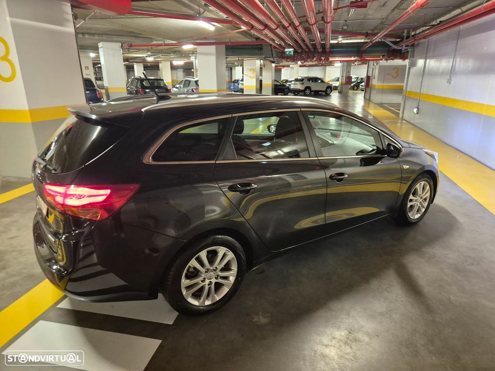 Kia Ceed SW 1.6 CRDi Prime - 11