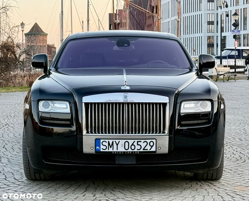 Rolls-Royce Ghost - 38