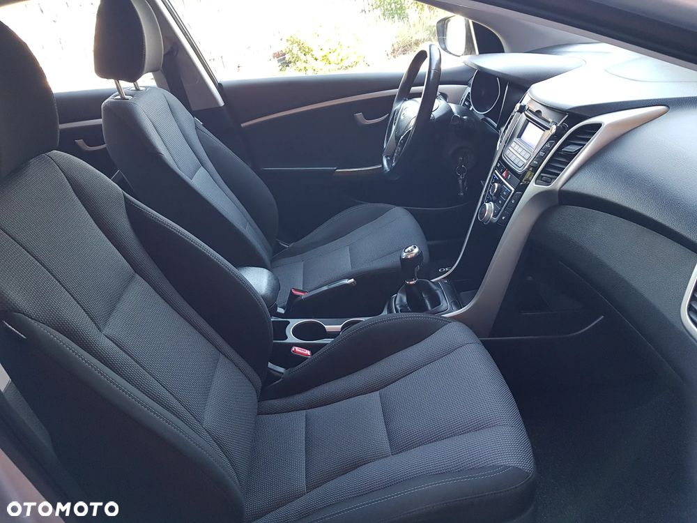 Hyundai i30 blue 1.4 YES Silver - 20