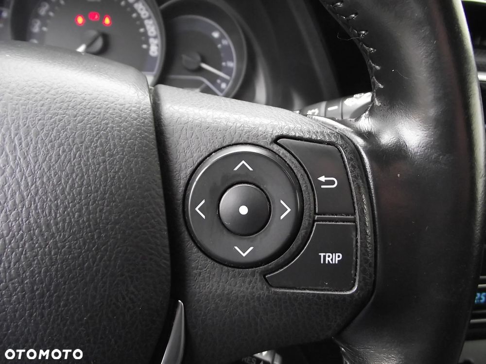 Toyota Auris 1.6 Classic Plus - 24