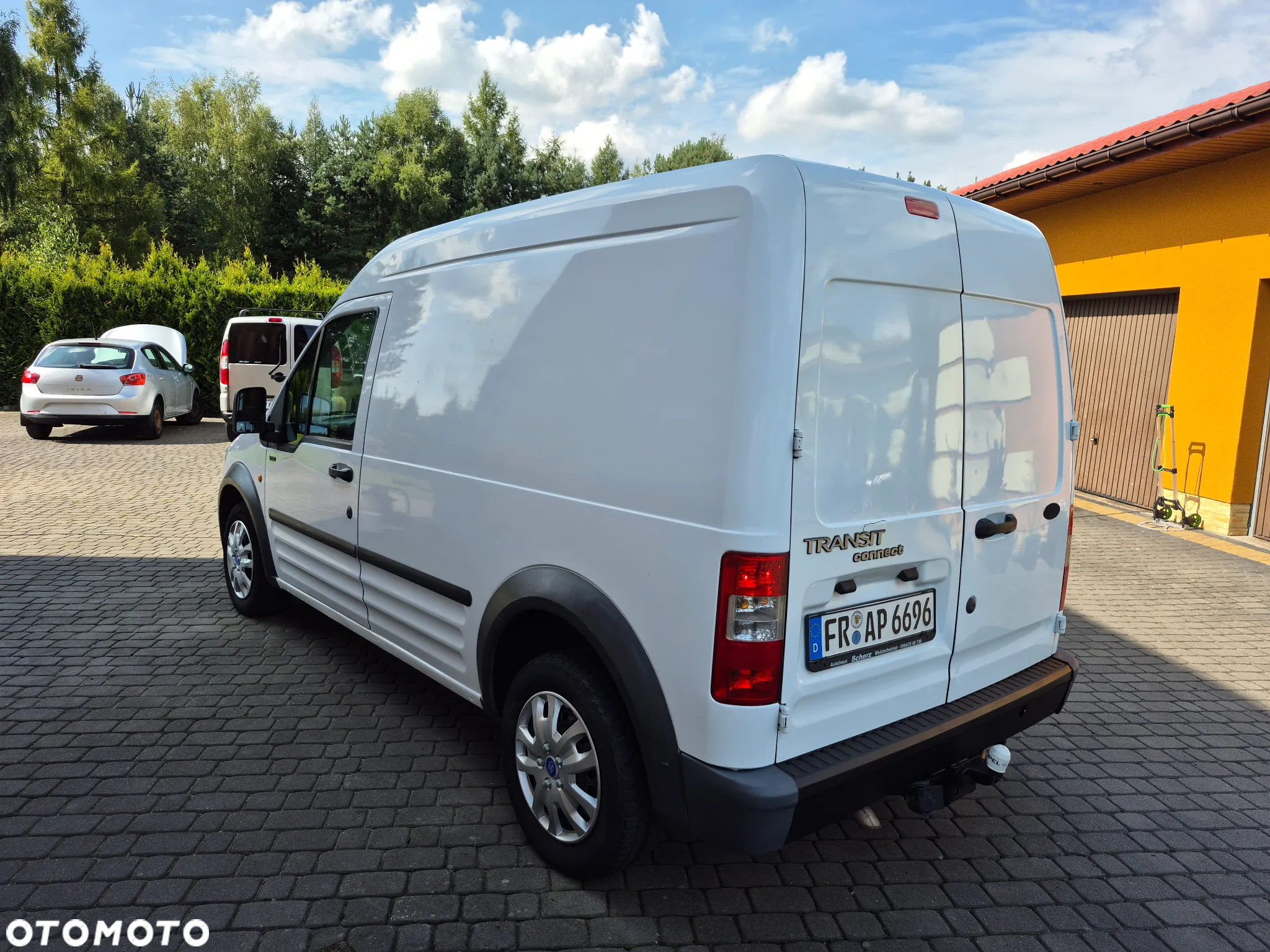 Ford Transit Connect - 8