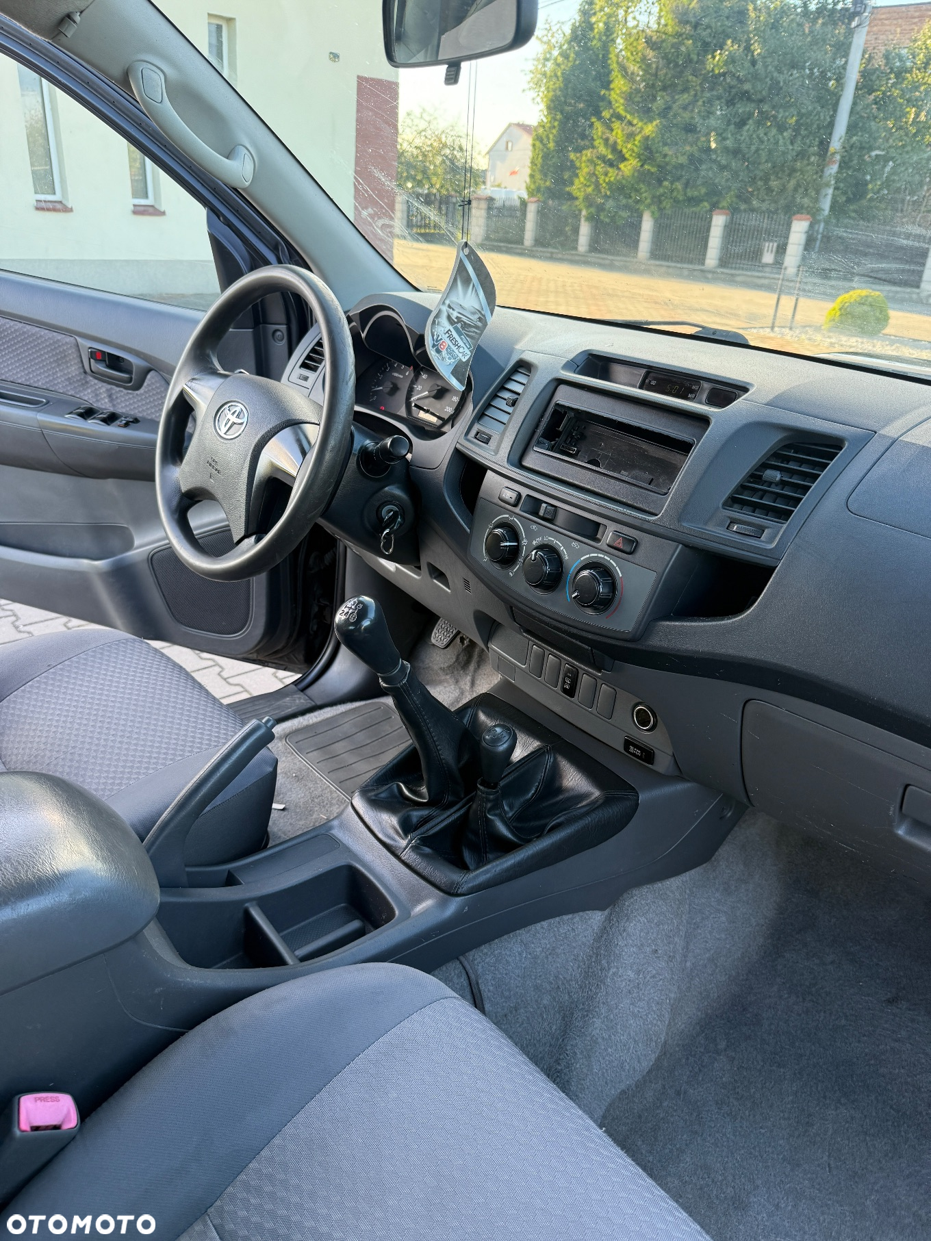 Toyota Hilux - 6