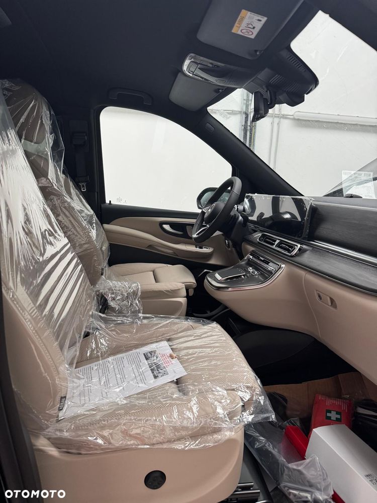 Mercedes-Benz Klasa V 300 d 4-Matic Exclusive 9G-Tronic (d³ugi) - 9