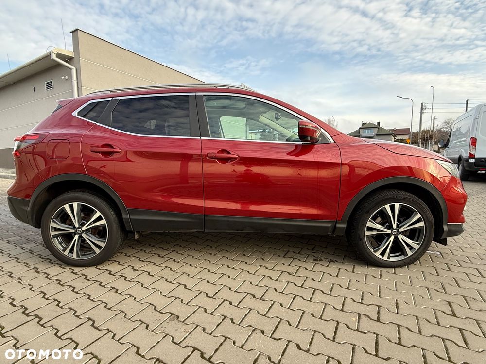 Nissan Qashqai 1.6 DCi 4x4 N-Connecta - 9