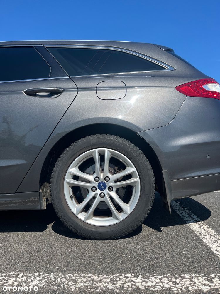 Ford Mondeo 2.0 TDCi Titanium PowerShift - 4