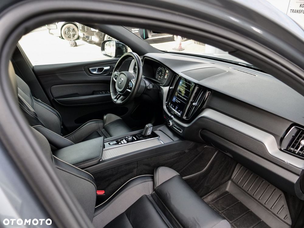 Volvo XC 60 - 30