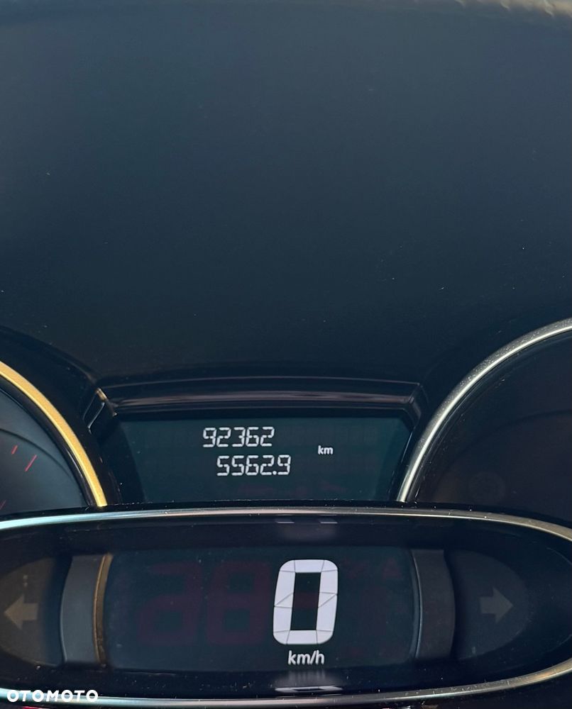 Renault Clio 1.5 dCi Energy Intens - 20