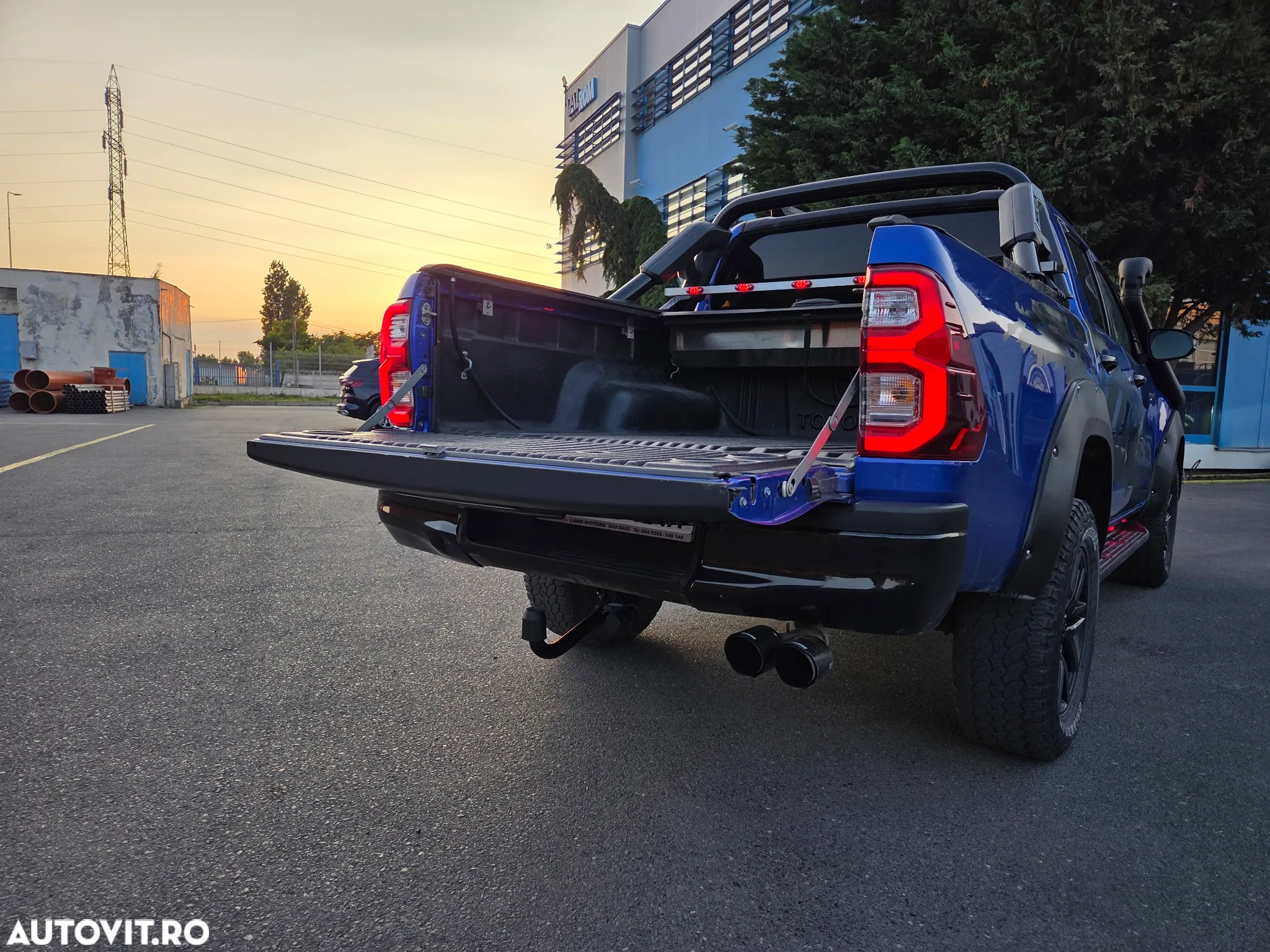 Toyota Hilux 4x4 Double Cab A/T Invincible - 21
