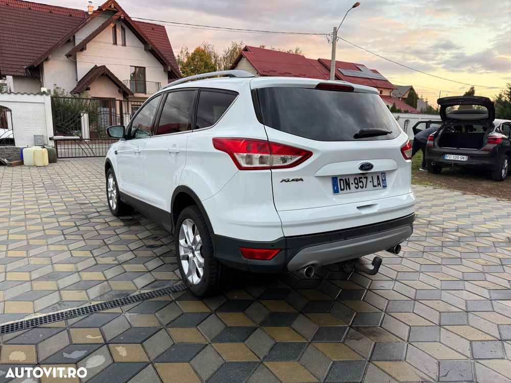 Ford Kuga - 2
