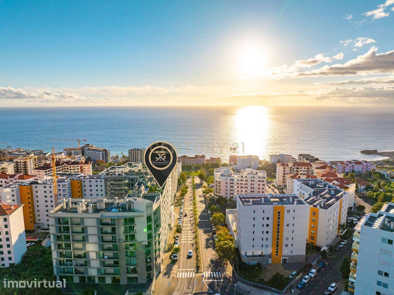 Apartamento T2 Mobilado nos Piornais com Piscina,  Ginásio, Varanda e - Grande imagem: 2/23