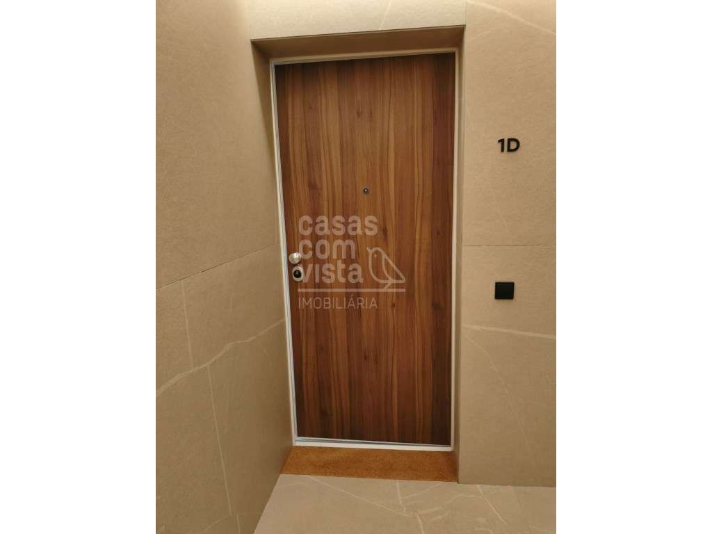 Apartamento T1 para arrendar em Santa Clara no empreendimento Almaluz - Grande imagem: 2/18