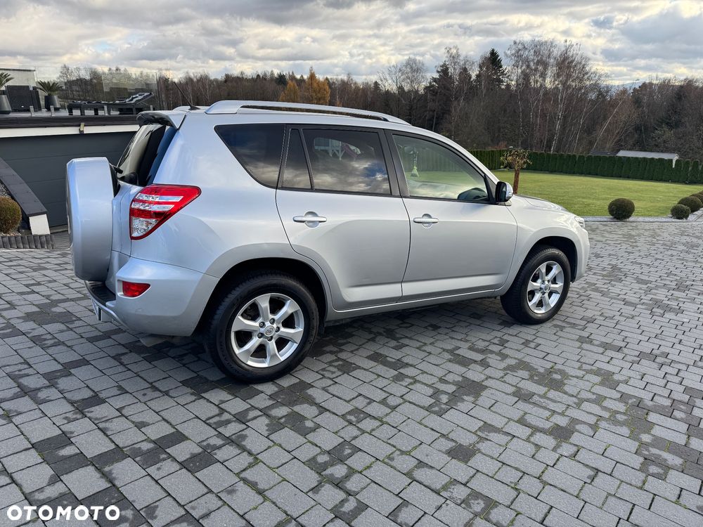 Toyota RAV4 2.2 D-4D Prestige - 14