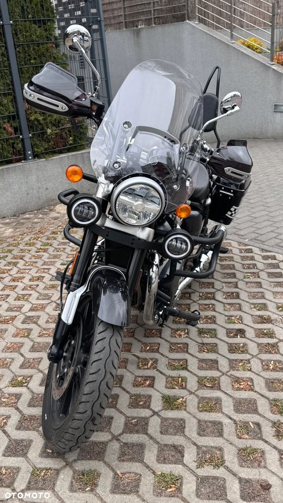 Royal Enfield Super Meteor - 2