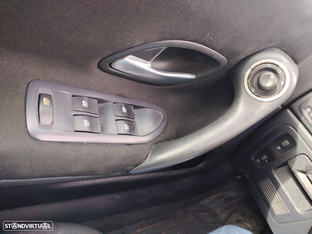 Renault Laguna 2.2 dCi Priv. Luxe Auto. - 16