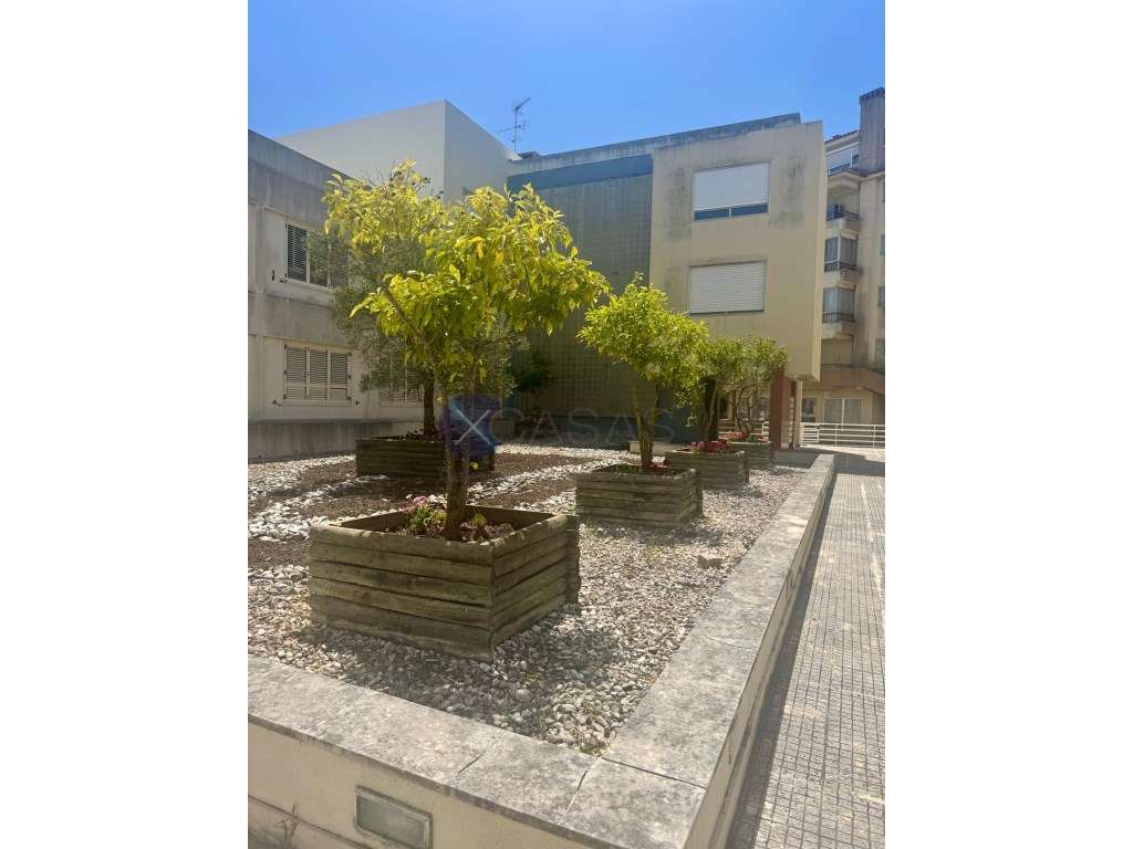 Apartamento t1 em condominio no Murtal com grande terraço e vista d... - Grande imagem: 3/20