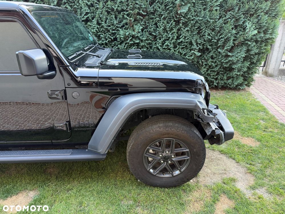 Jeep Wrangler - 14