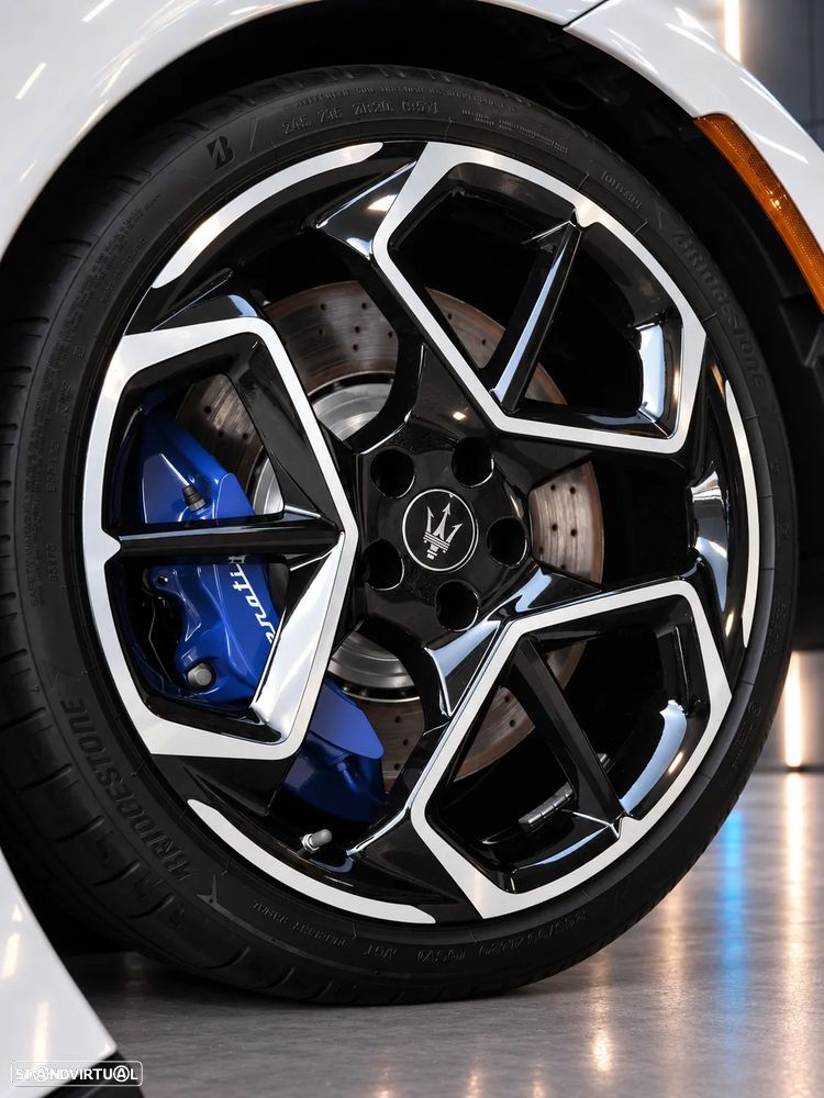 Maserati MC20 - 10