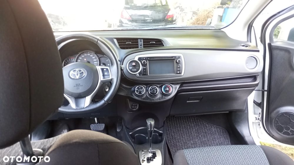 Toyota Yaris 1.33 VVT-i Multidrive S Executive - 12