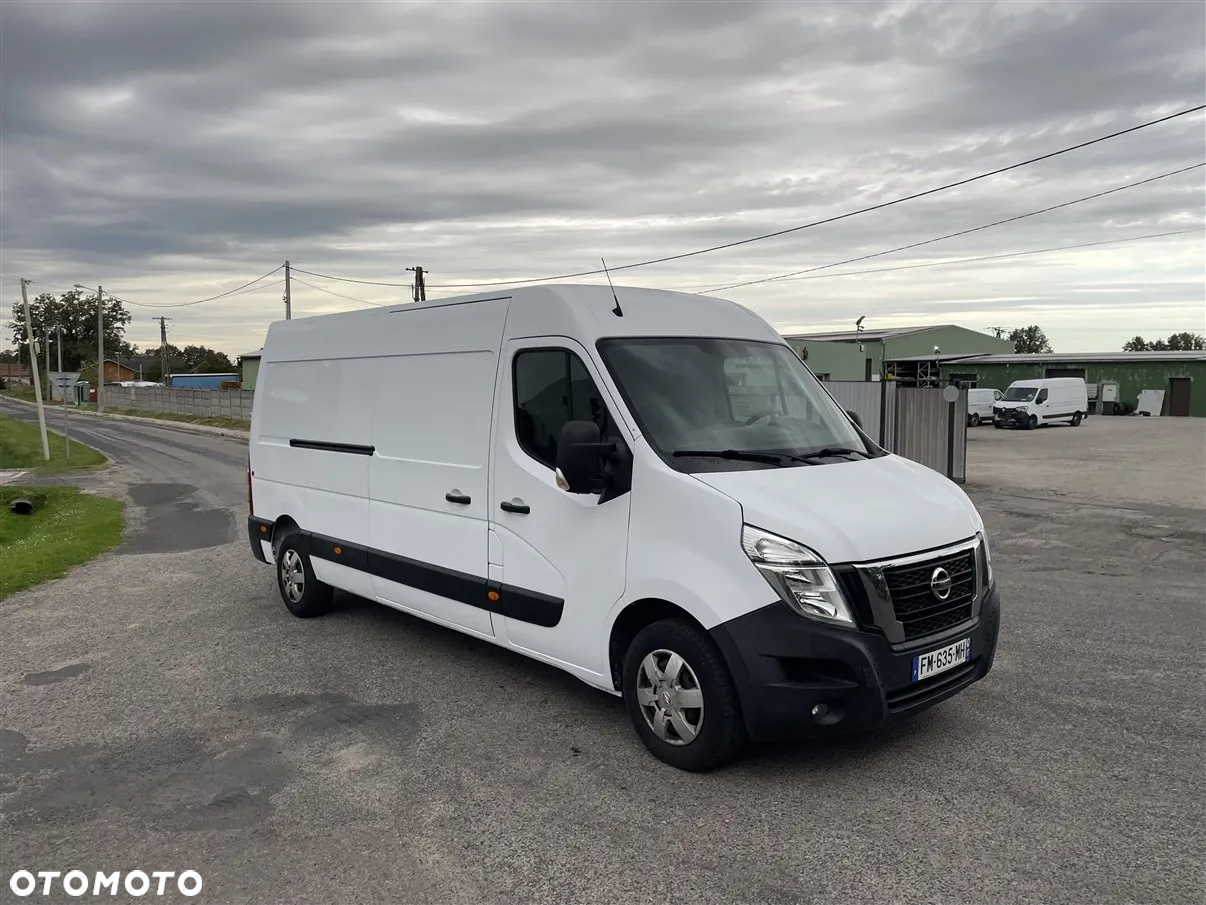 Nissan NV400 - 4
