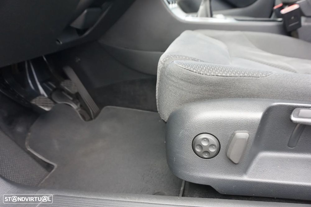 VW Passat 2.0 TDI BM Confortline - 37