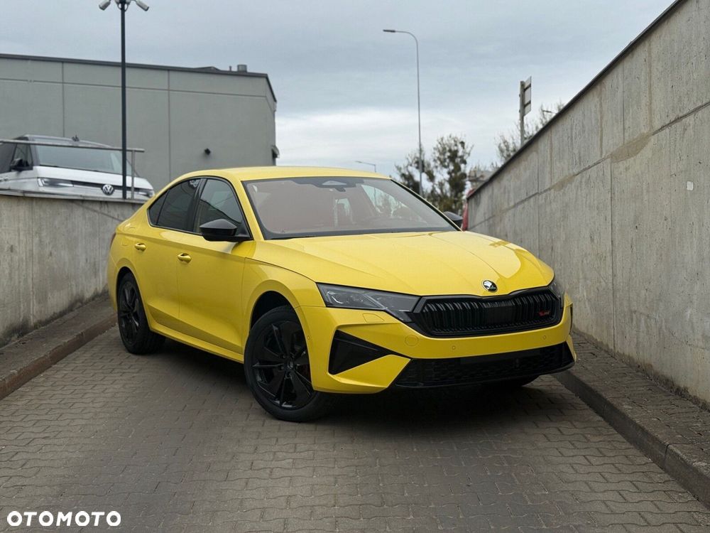 Skoda Octavia 2.0 TSI RS DSG - 2