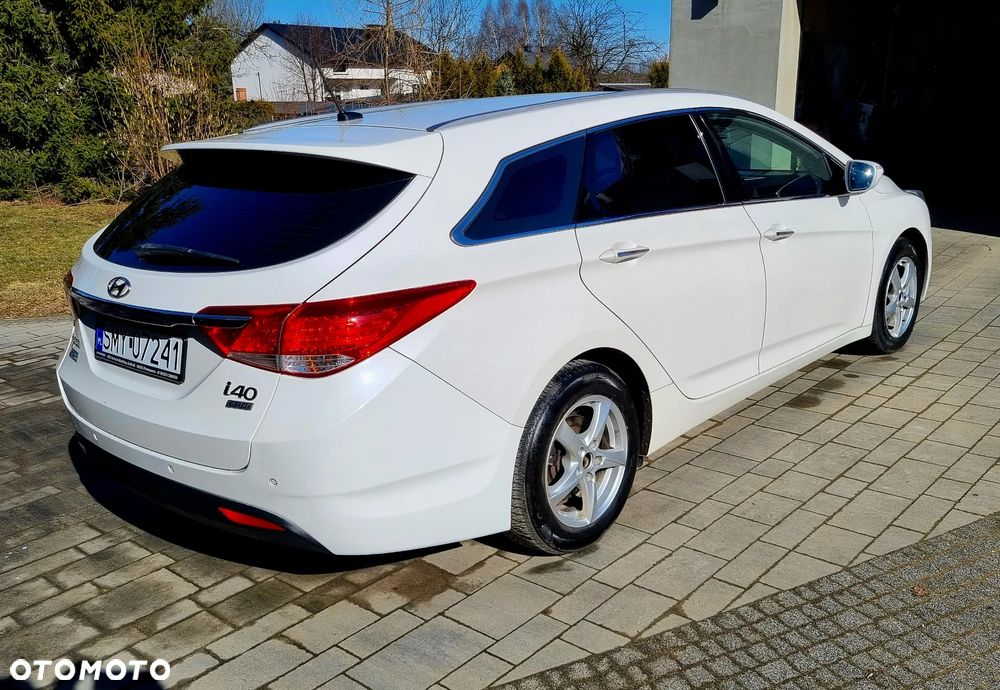 Hyundai i40 i40cw 1.7 CRDi Fifa World Cup Edition - 4