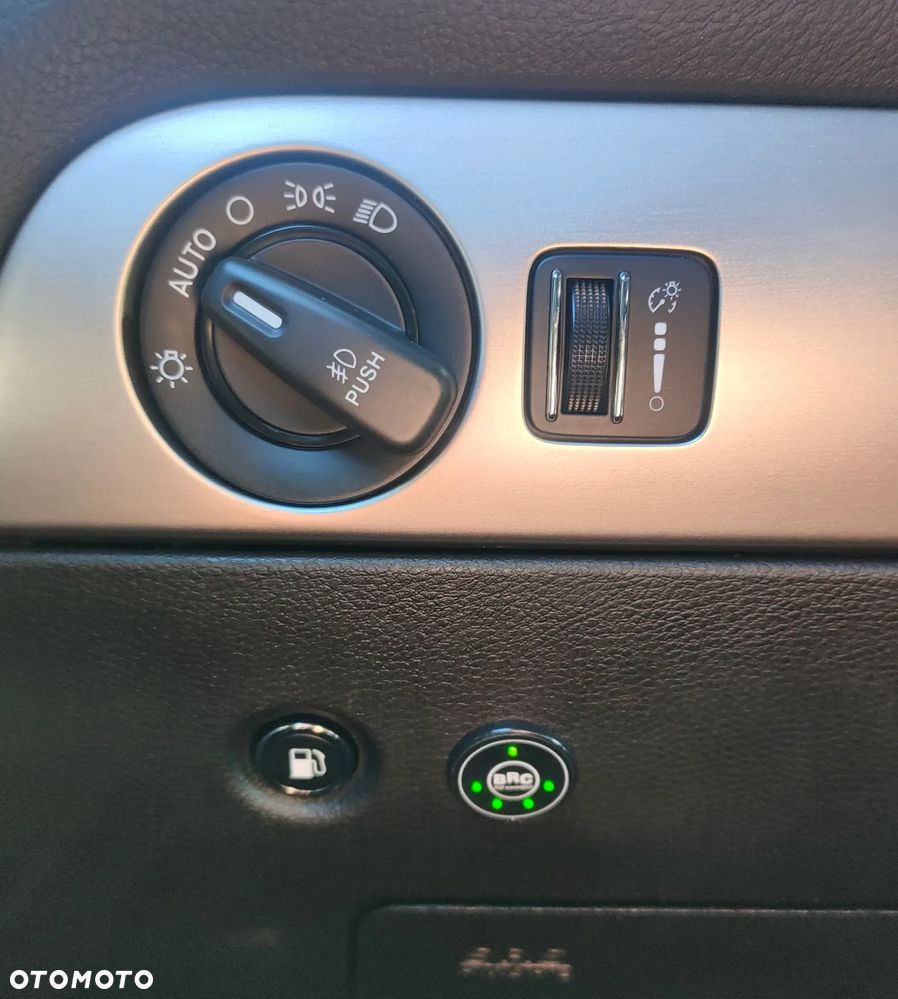 Dodge Durango 5,7 R/T - 31