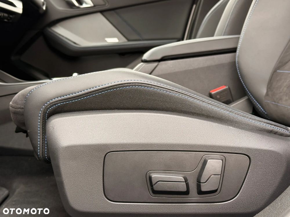 BMW Seria 1 120 - 30