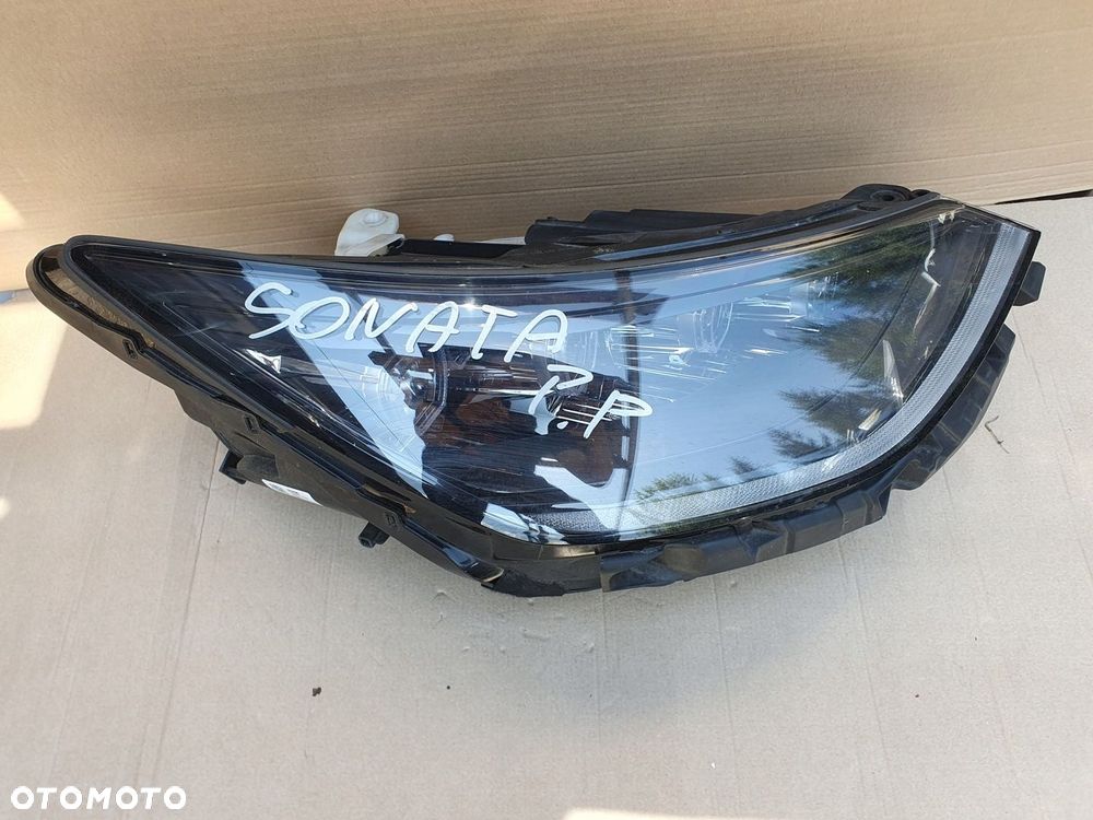 LAMPA PRAWA REFLEKTOR FULL LED HYUNDAI SONATA VIII DN8 2020- 92102-L12