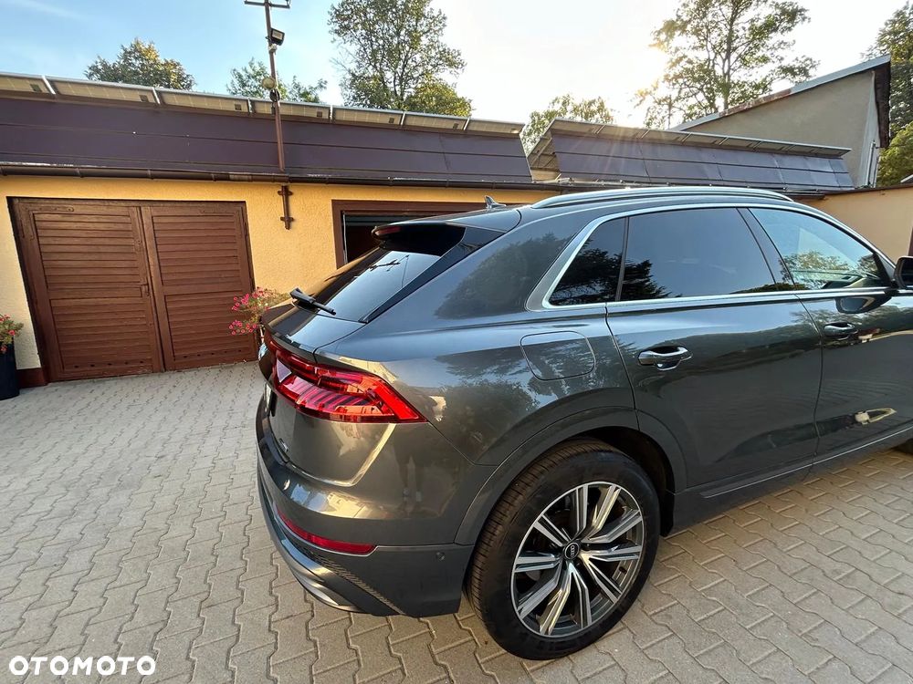 Audi Q8 - 6