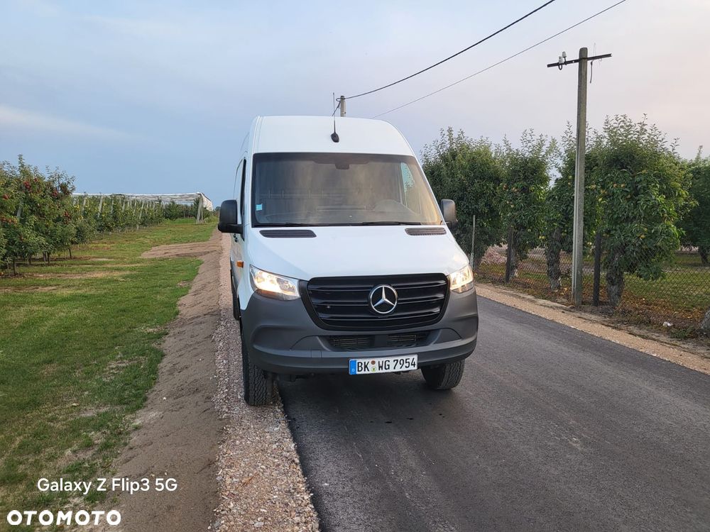 Mercedes-Benz Sprinter - 8