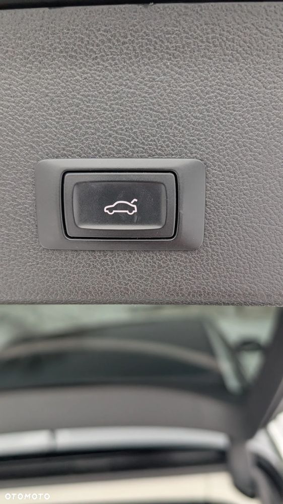 Audi A4 Avant 2.0 TDI S tronic design - 11