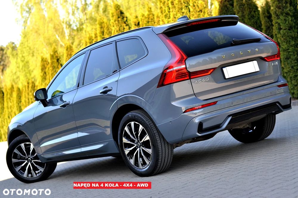 Volvo XC 60 B4 D AWD Plus Dark - 2
