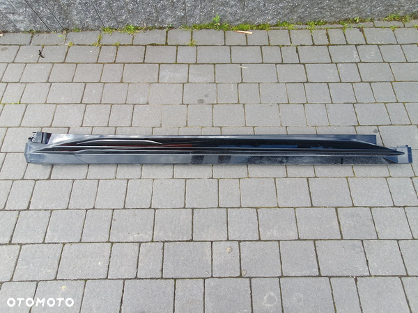 renault megane prawa listwa progowa 764184992r