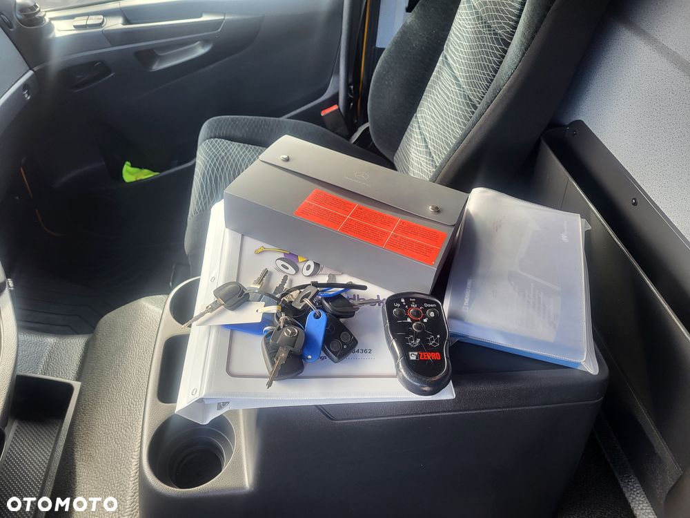 Mercedes-Benz **Mercedes Atego 1524 Chłodnia + Winda Euro 6 2018 / 240 tys. km / 15 EP / Pneumatyka / Tempomat** - 9