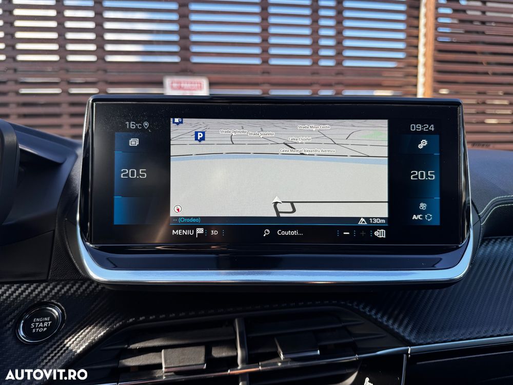 Peugeot 2008 BlueHDi 130 EAT8 GT - 28