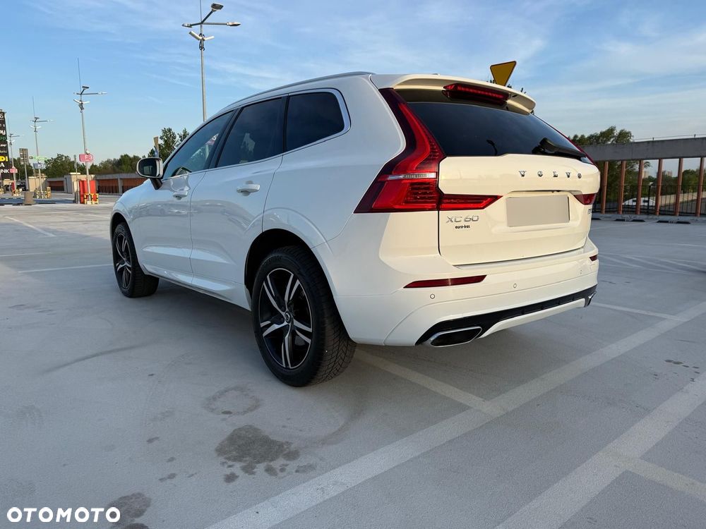 Volvo XC 60 D4 R-Design - 4