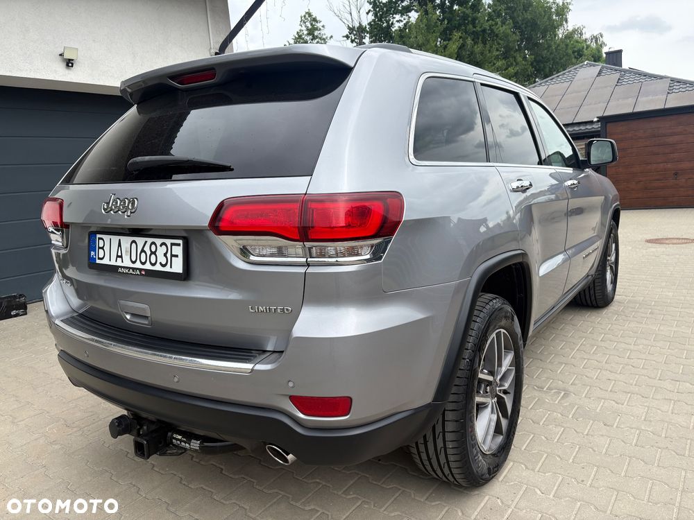 Jeep Grand Cherokee - 10