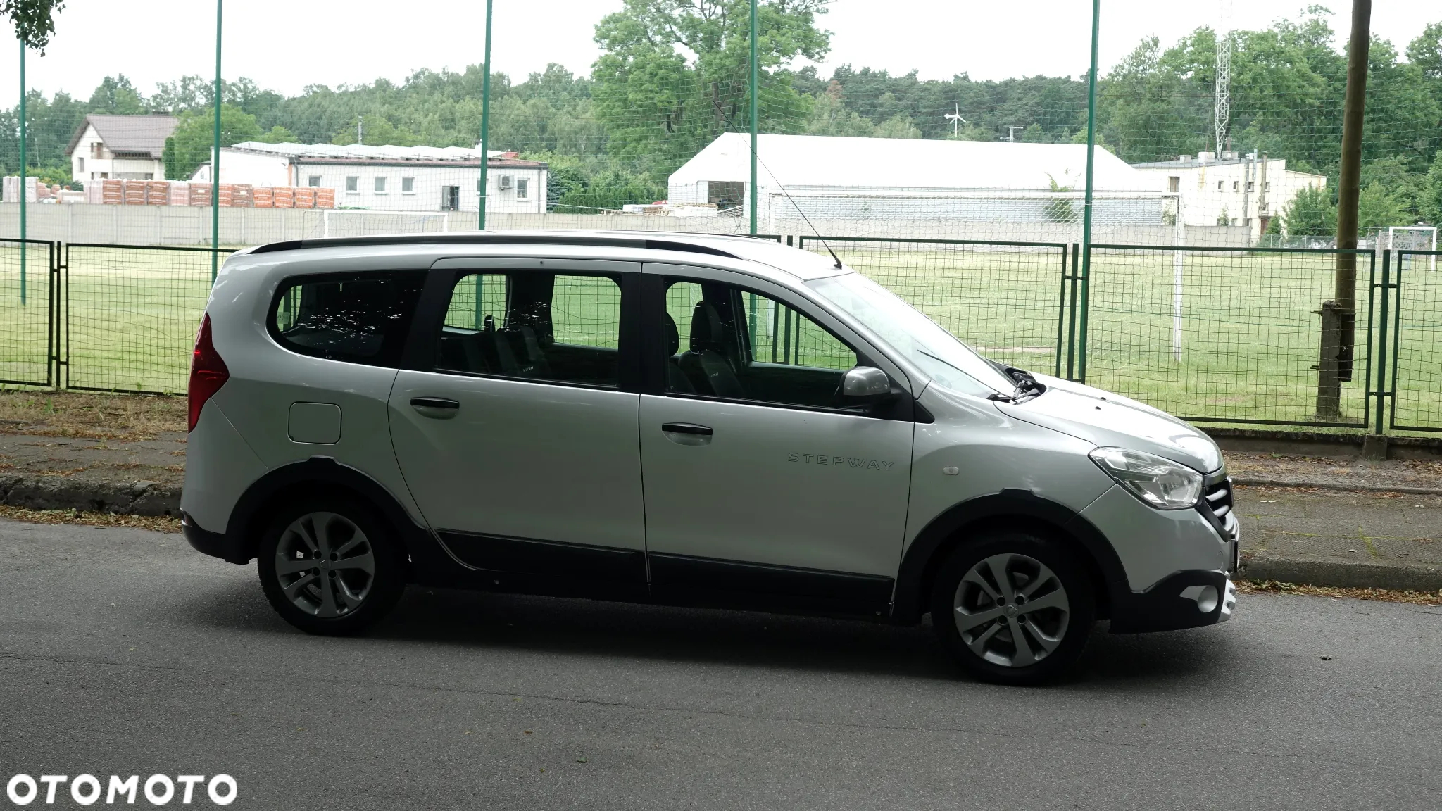 Dacia Lodgy 1.5 dCi Stepway - 38