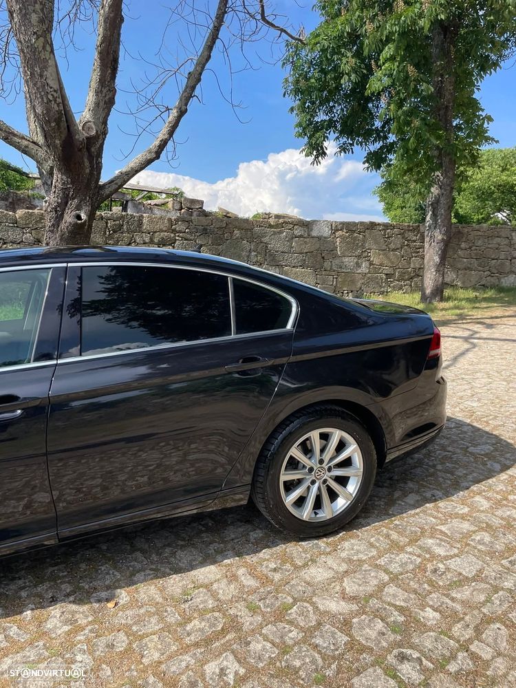 VW Passat 2.0 TDI (BlueMotion ) DSG Trendline - 6