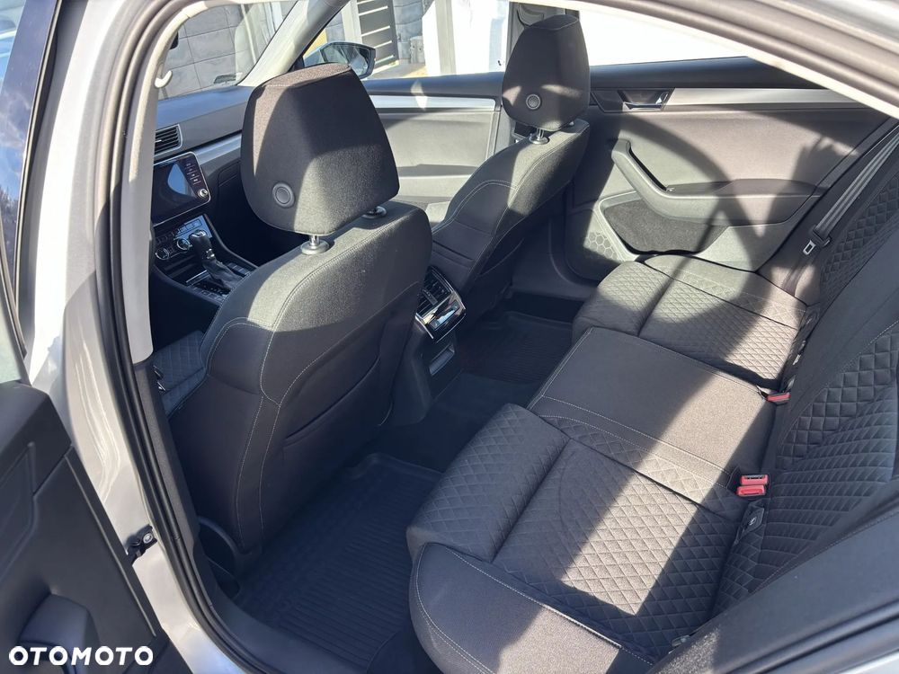 Skoda Superb 2.0 TDI 4x4 Style DSG - 6