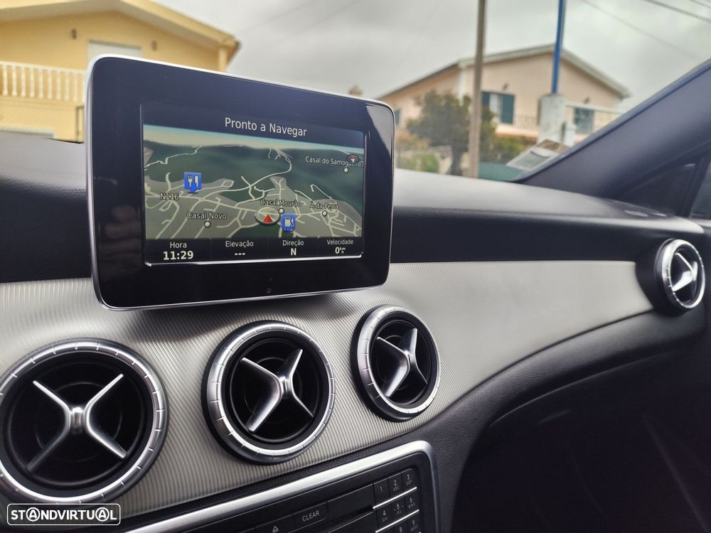 Mercedes-Benz CLA 220 d Shooting Brake AMG Line Aut. - 23