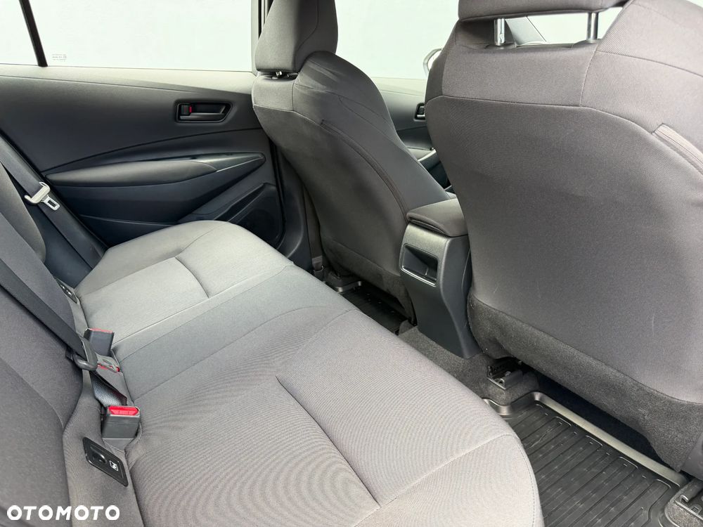 Toyota Corolla 1.8 Hybrid Comfort - 23