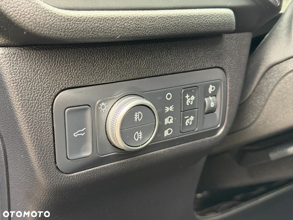 Ford Kuga 2.0 EcoBlue 4x4 ST-LINE - 27