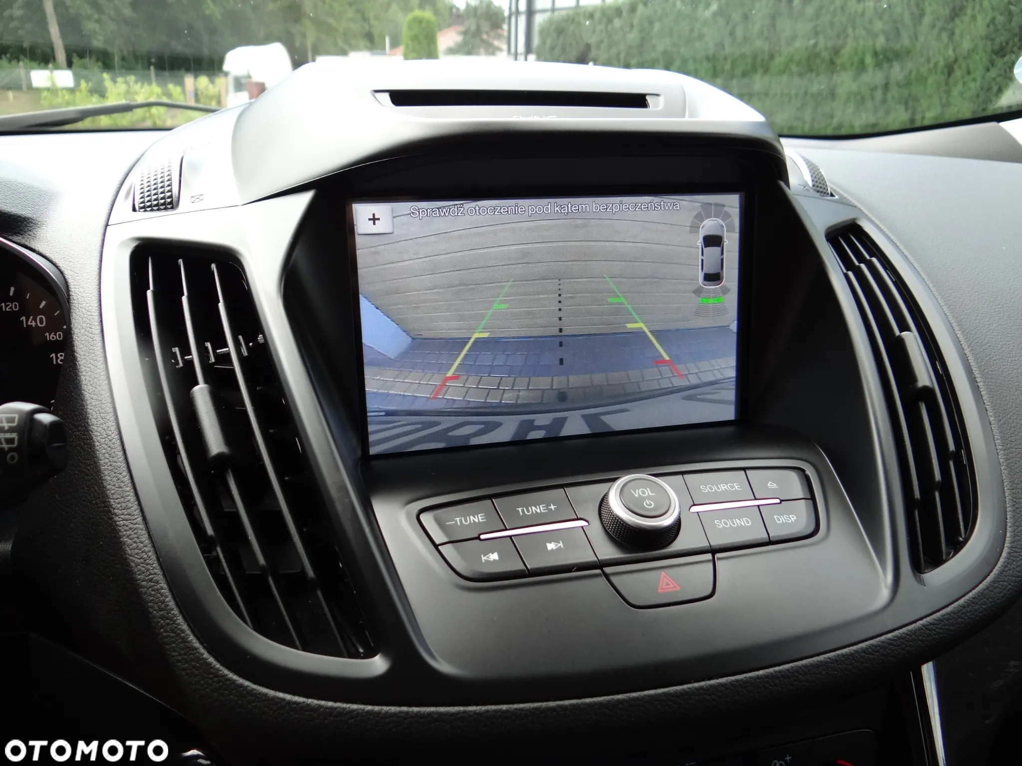 Ford Kuga 1.5 EcoBoost 2x4 Titanium - 21
