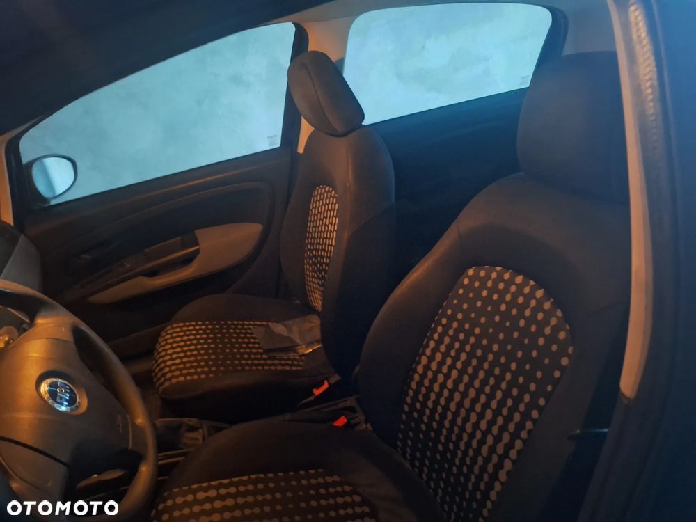 Fiat Punto - 14