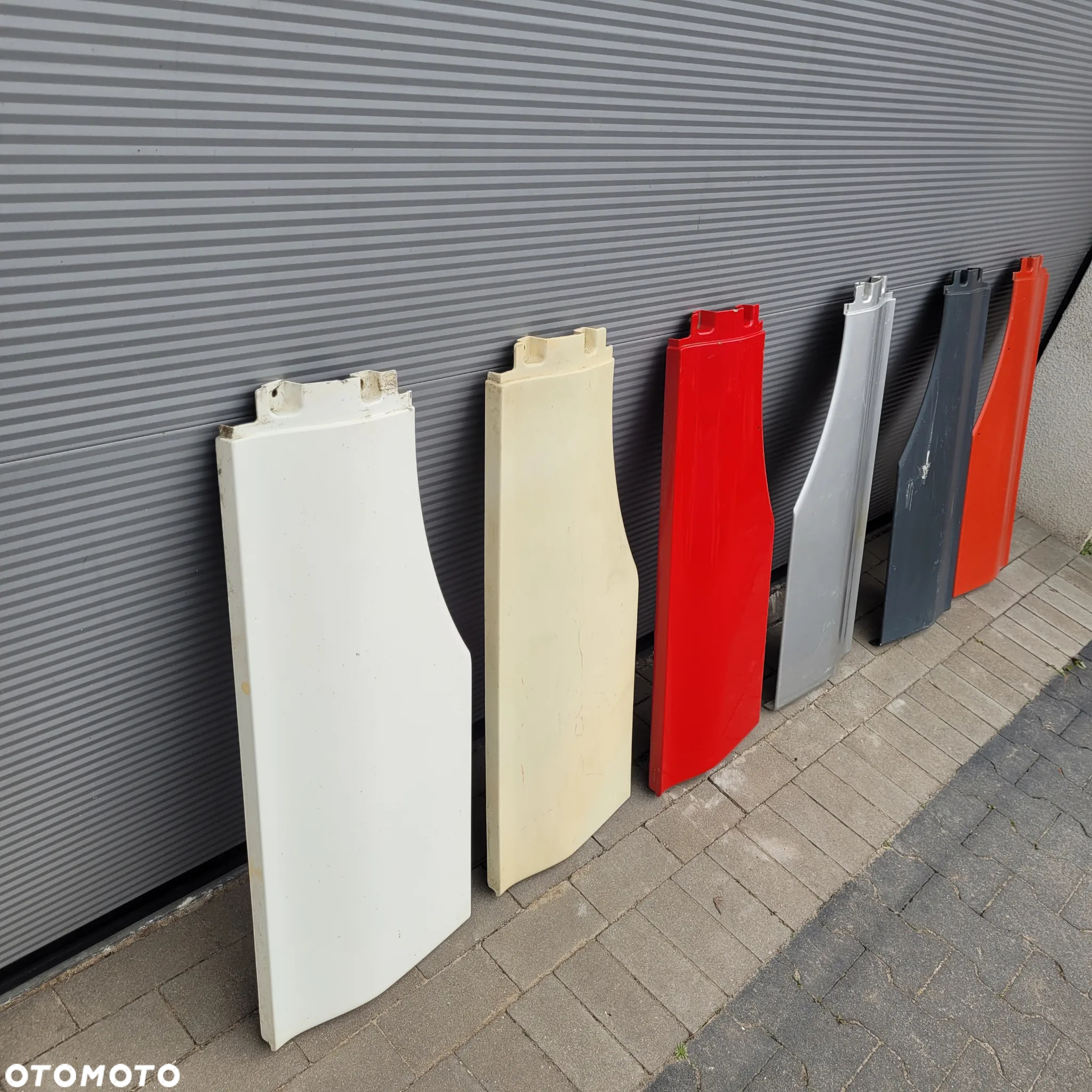 MASKOWNICA PRZEDŁUŻENIE STOPNICY MAN TGX TGA ORYGINAŁ CHWALIM116 - 2